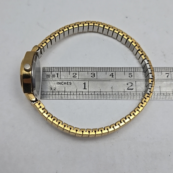 Womens Dufonte By Lucien Piccard Watch Gold Tone Diamond Stainless New Battery - Picture 8 of 10